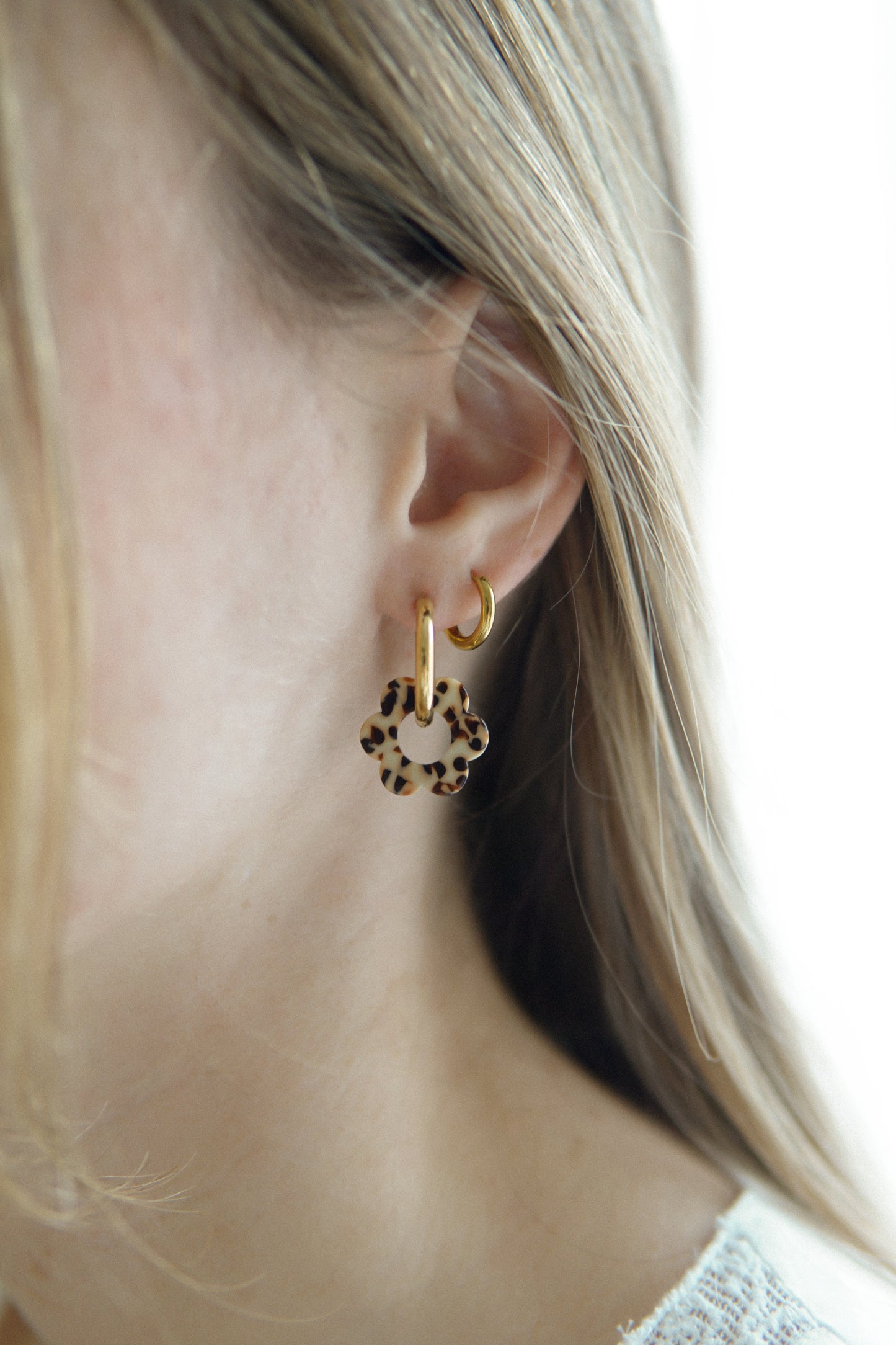 Creolen Floralia in Terrazzo Beige