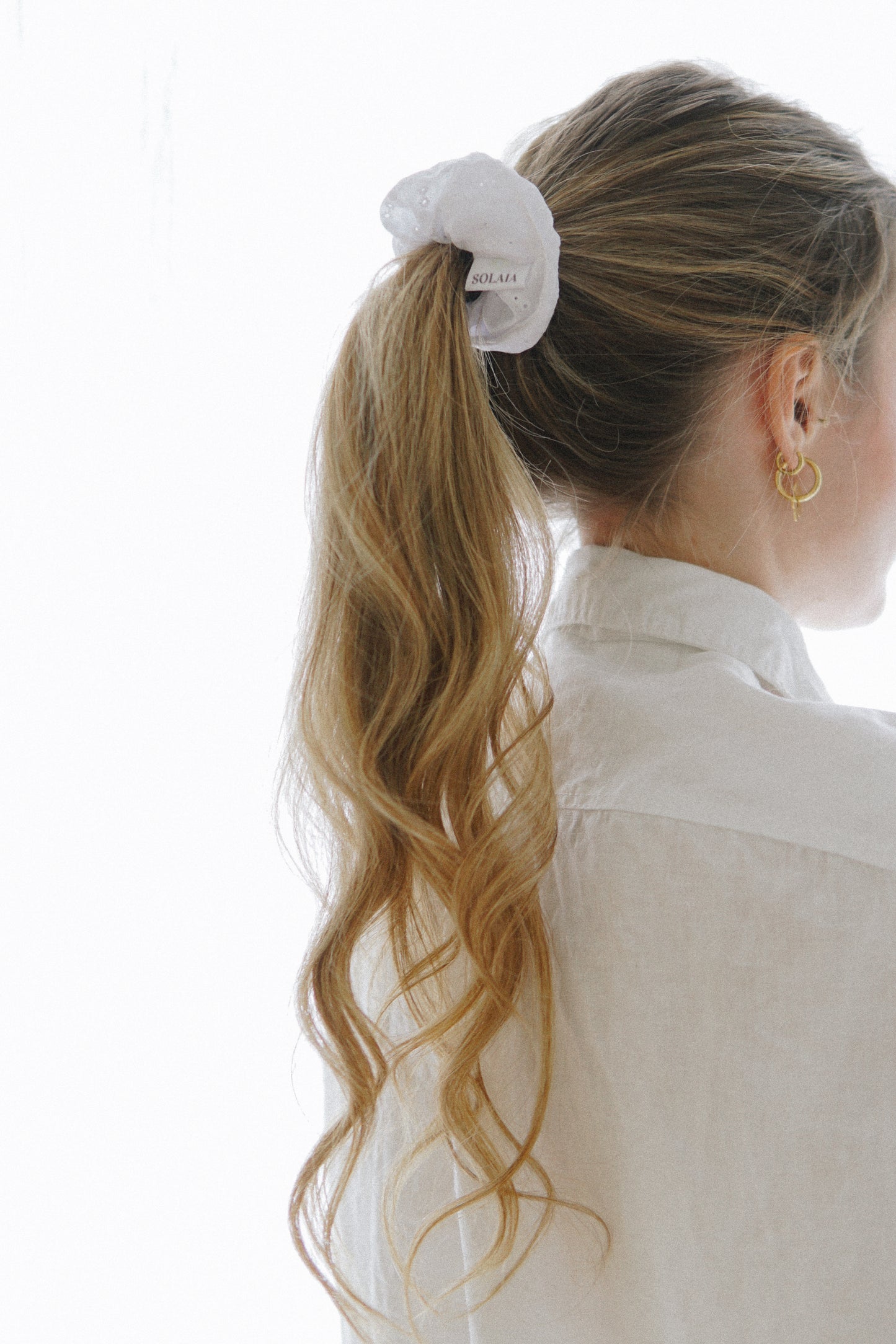 Scrunchie Bloom White
