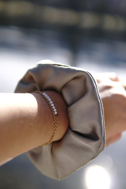 Scrunchie Olive Glow