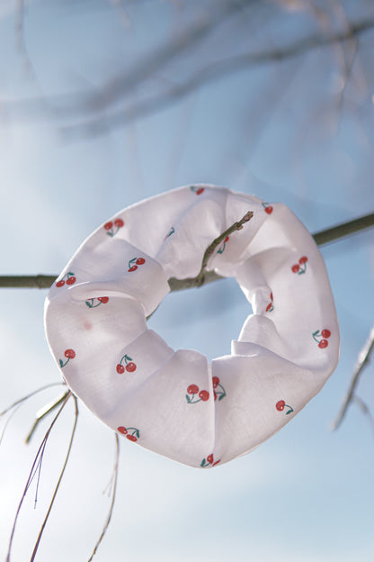 Scrunchie Cherry Bloom