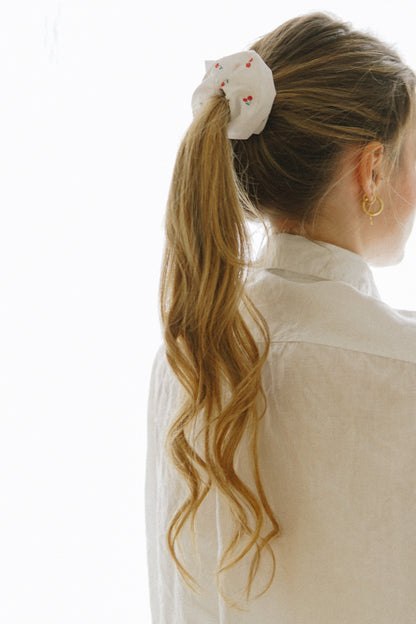 Scrunchie Cherry Bloom