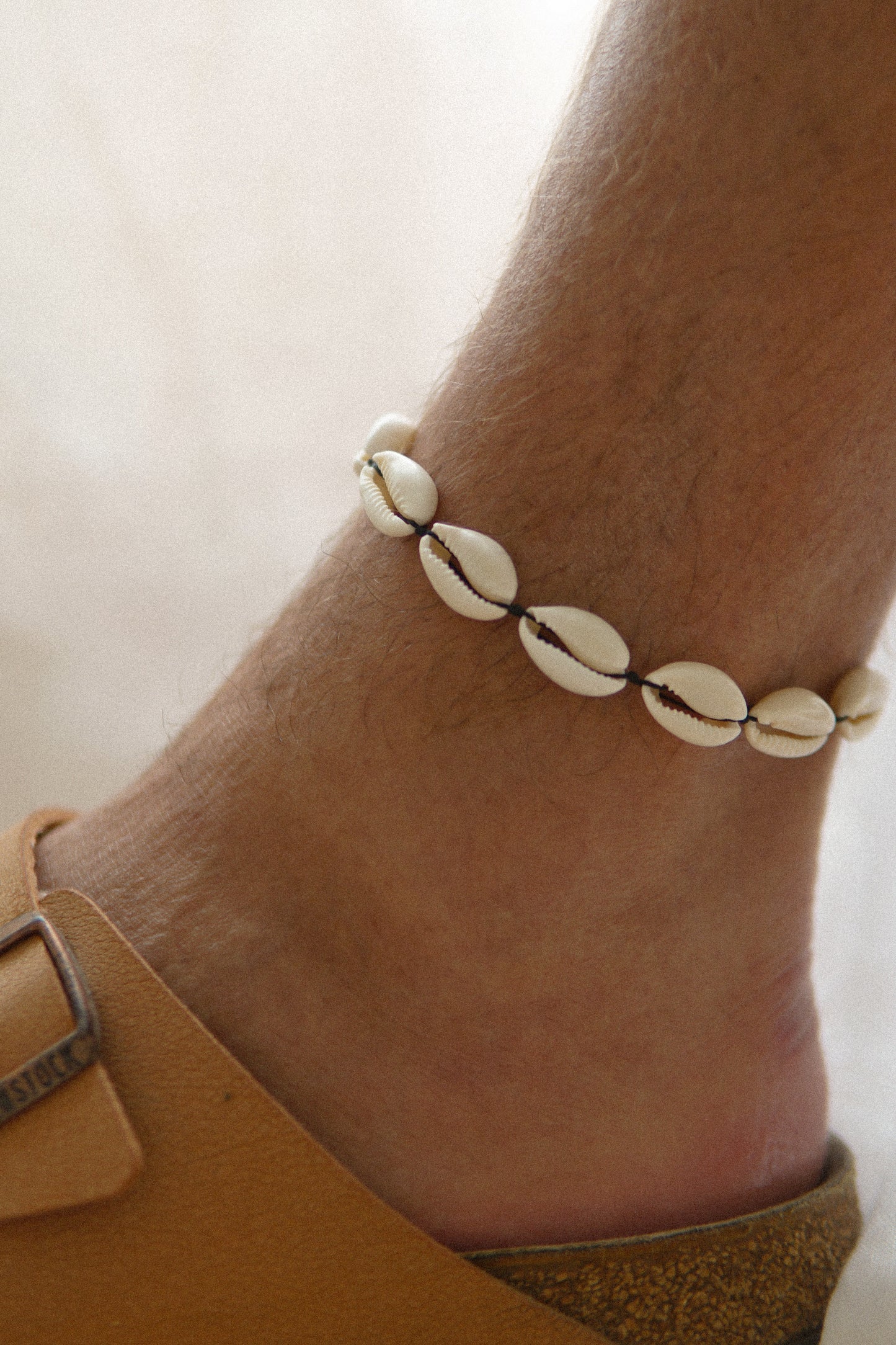 Fusskette Black Boho Cowrie Männer